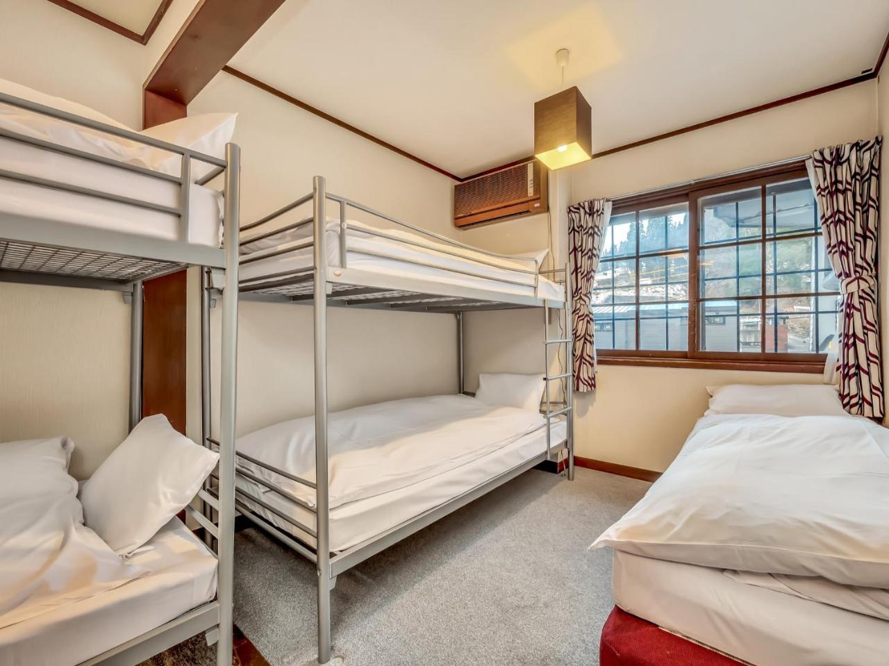 Hakuba Gondola Hotel Bagian luar foto