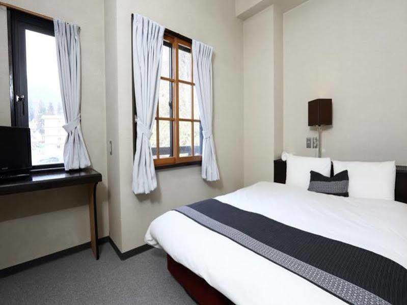 Hakuba Gondola Hotel Bagian luar foto